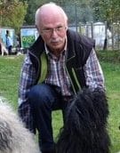 Puli Züchter von den wuseligen Pfoten PortraitPuli Züchter von den wuseligen Pfoten Portrait